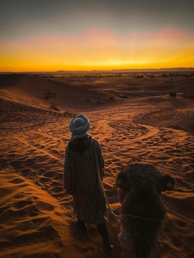 Sahara Camel Tours Camp Hotel เมอร์ซูกา ภายนอก รูปภาพ