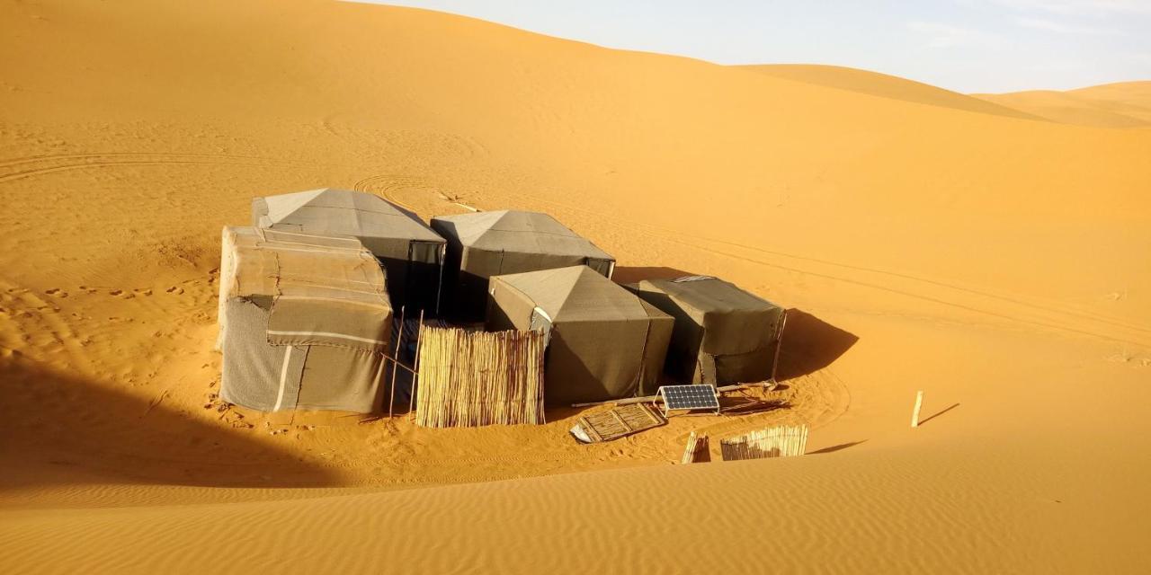 Sahara Camel Tours Camp Hotel เมอร์ซูกา ภายนอก รูปภาพ