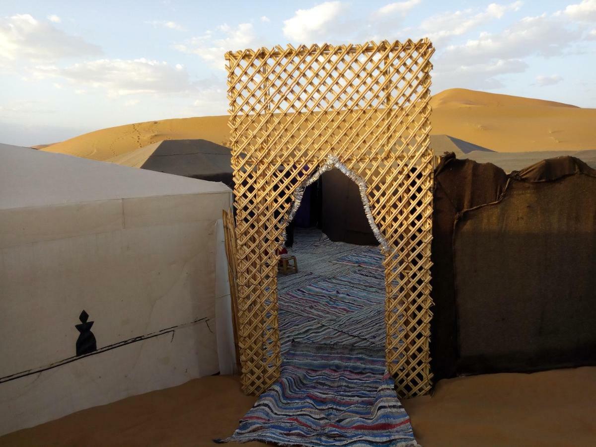 Sahara Camel Tours Camp Hotel เมอร์ซูกา ภายนอก รูปภาพ